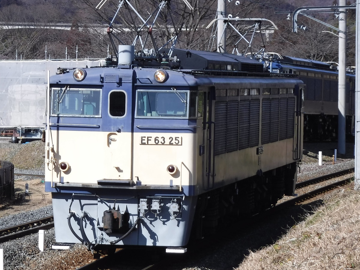JR東日本  EF63 25