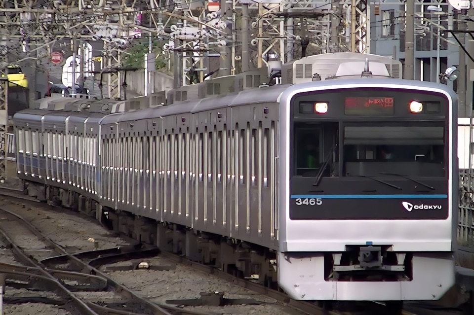 小田急3000形3265×6<br class="br-sp" />(3265F)(3265編成)の写真
