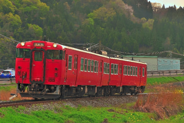 JR西日本 鳥取鉄道部西鳥取車両支部 キハ47系 1025