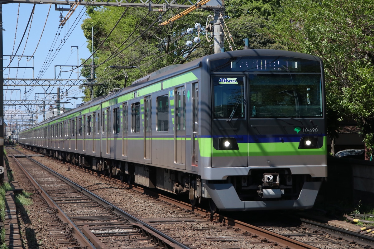 東京都交通局  10-300形 10-690F