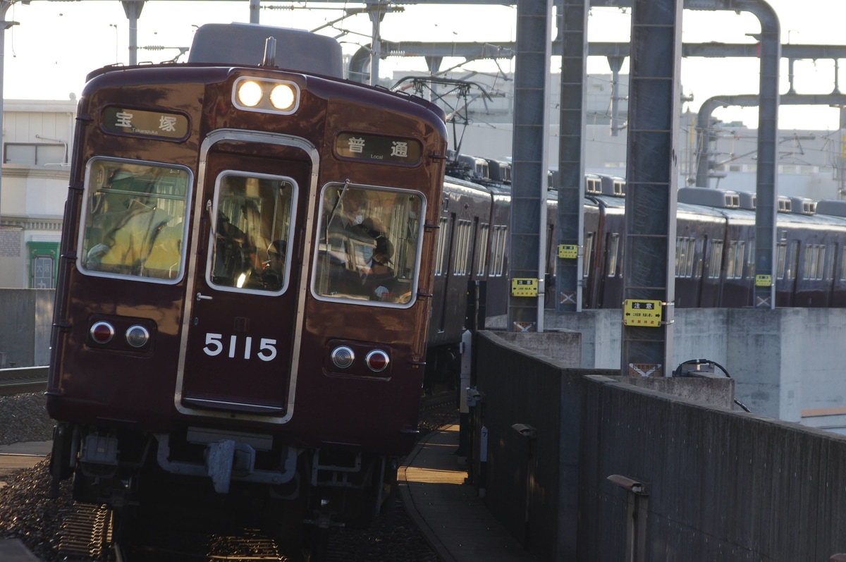阪急電鉄 平井車庫 5100系 5100F