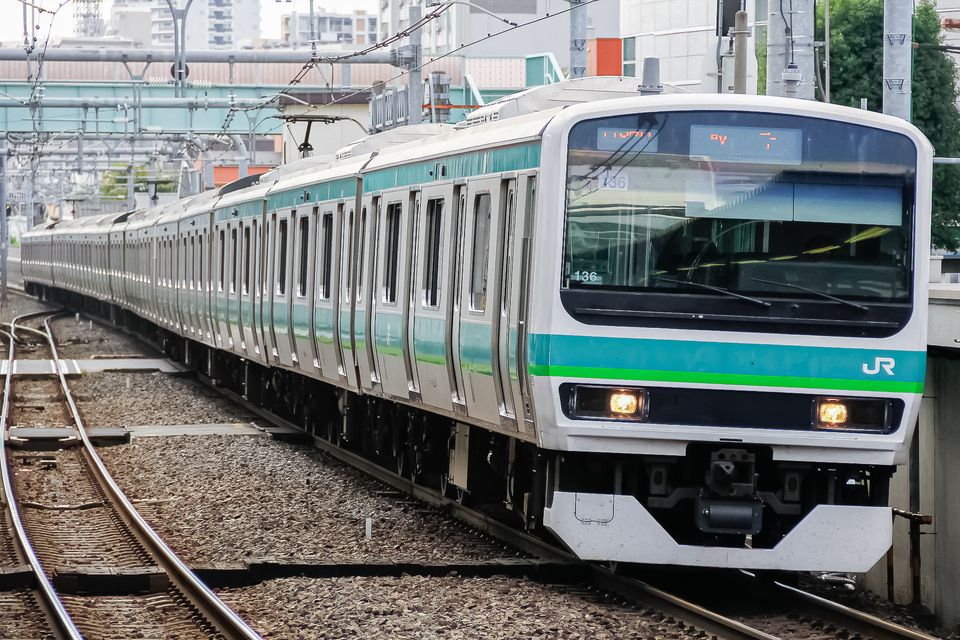 JR東E231系マト136編成の写真
