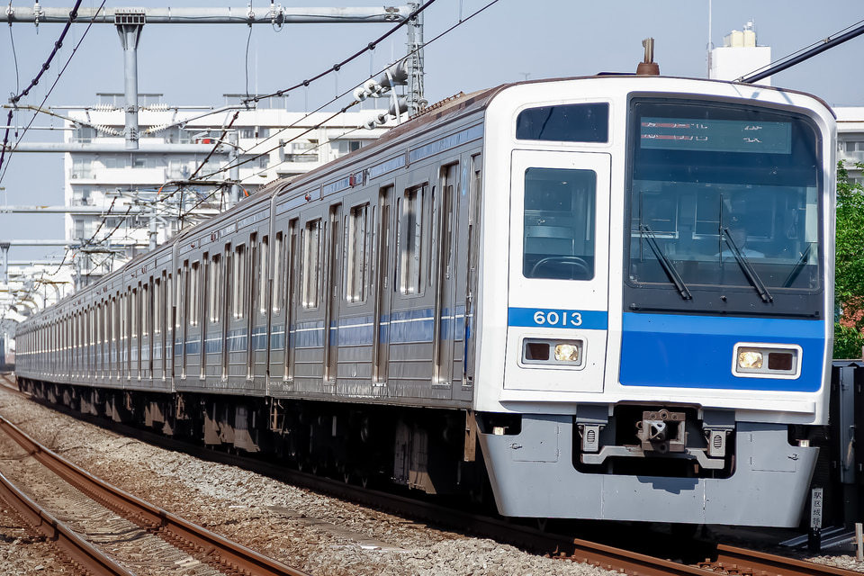 西武6000系6113F<br class="br-sp" />(6113編成)の写真