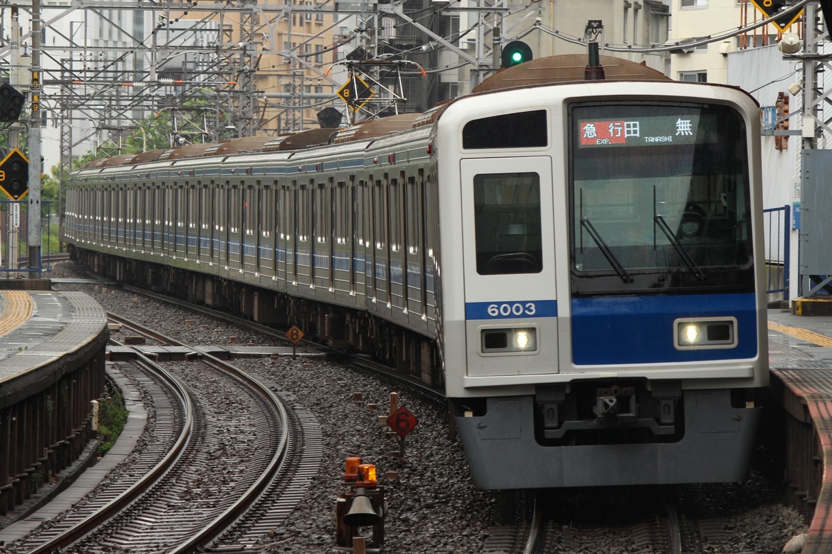 西武鉄道  6000系 6103f