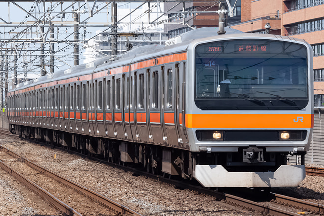 E231系ケヨMU14編成を新浦安駅で撮影した写真