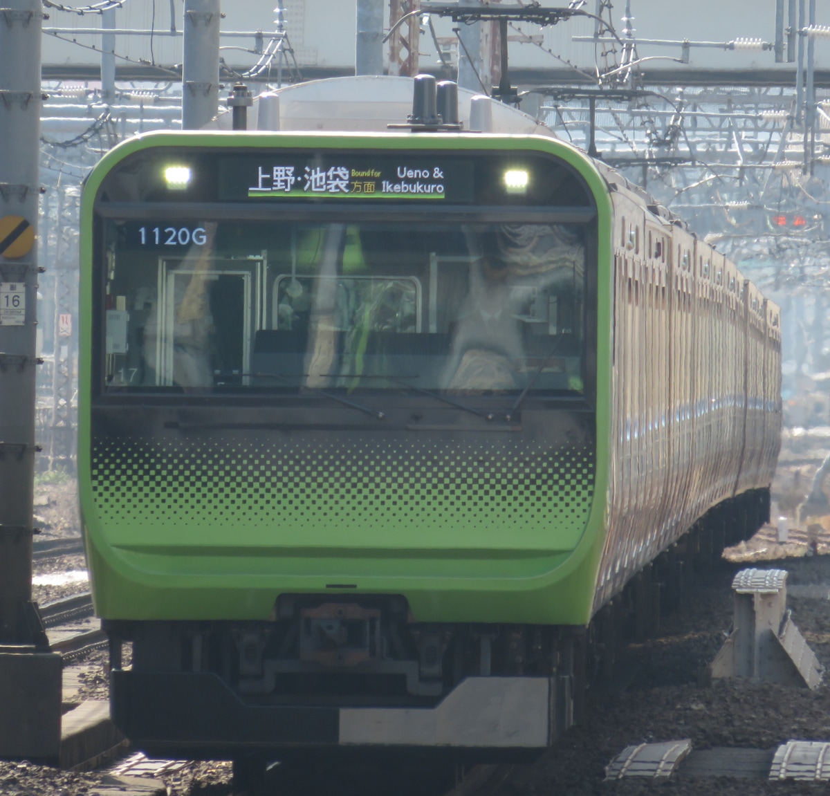 JR東日本 東京総合車両センター本区 E235系 トウ17編成