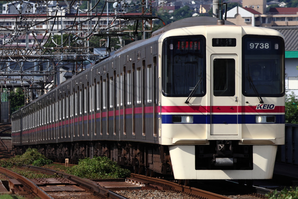 京王9000系9738F<br class="br-sp" />(9738編成)の写真