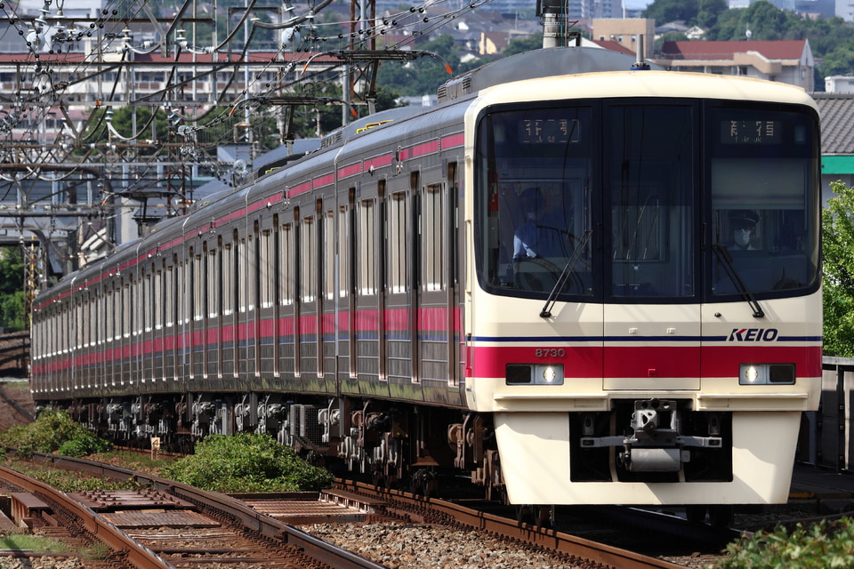 京王8000系8730F<br class="br-sp" />(8730編成)の写真