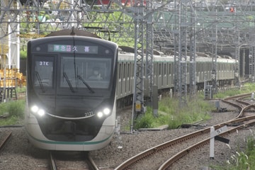 東急電鉄 長津田検車区 2020系 2121F