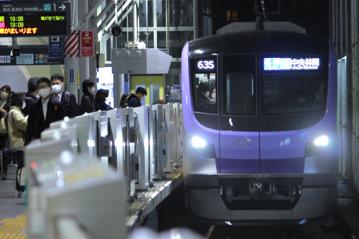 東京メトロ 鷺沼検車区 18000系 18109F