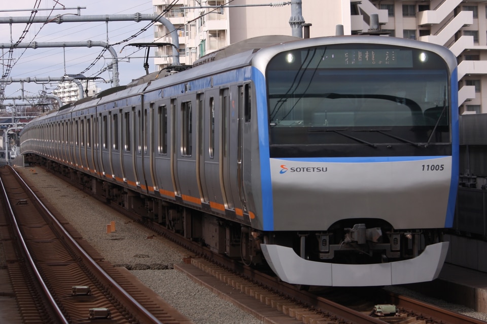 相鉄11000系11005×10<br class="br-sp" />(11005F)(11005編成)の写真