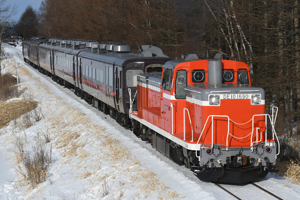 JR北DE10形DE10-1690の編成データ、編成表、ニュース、写真|2nd