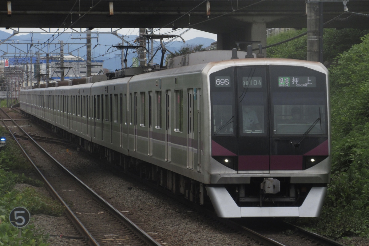 東京メトロ  08系 08-104F