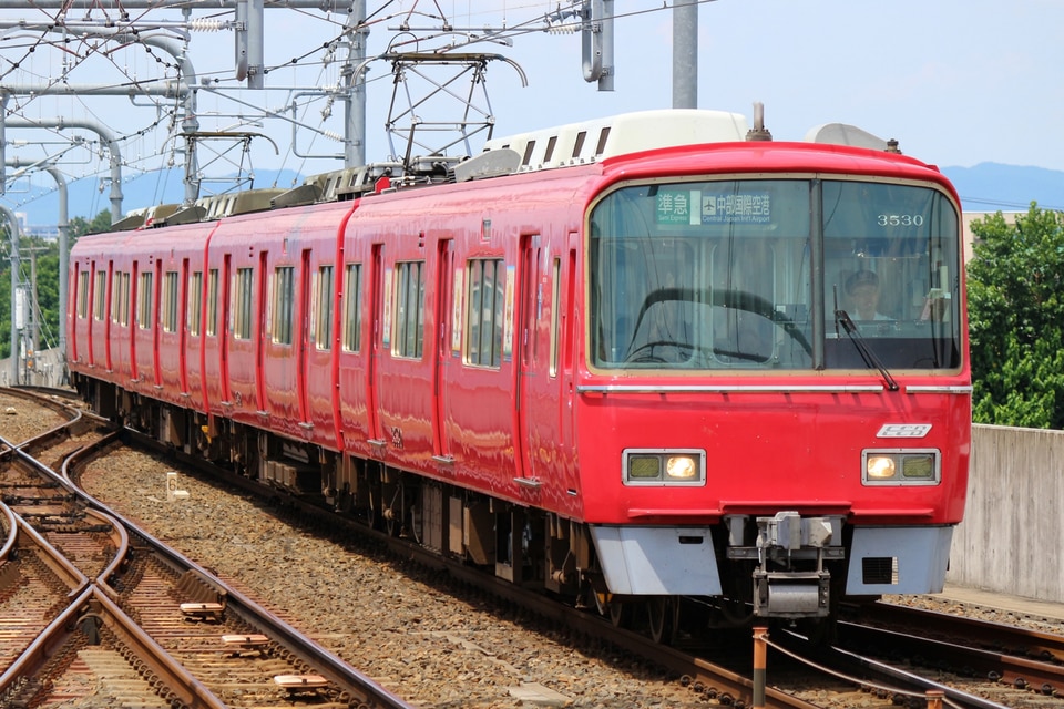 名鉄3500系3530F<br class="br-sp" />(3530編成)の写真