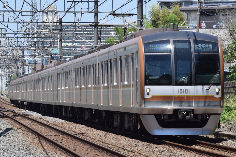 メトロ10000系10101F<br class="br-sp" />(10101編成)の写真