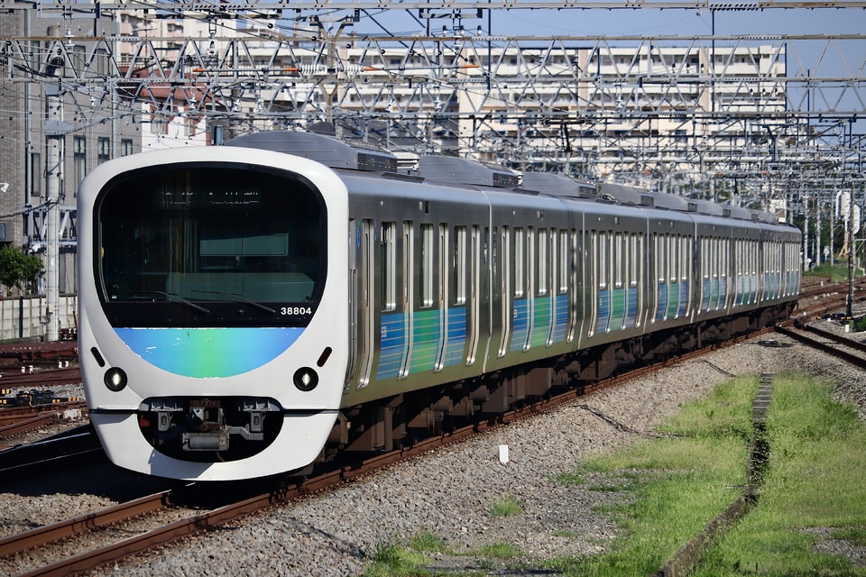 西武30000系38104F<br class="br-sp" />(38104編成)の写真
