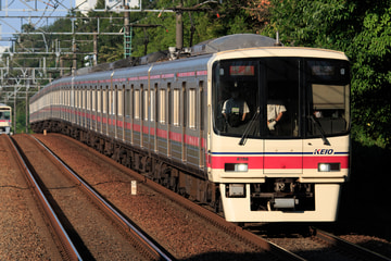 京王電鉄  8000系 8706F