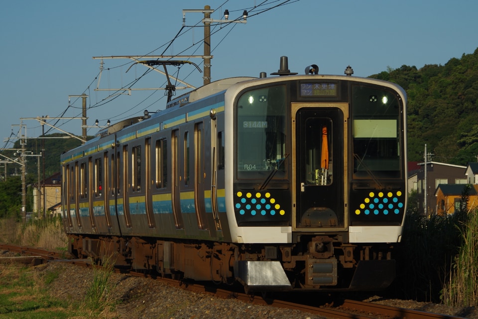 JR東E131系マリR04編成<br class="br-sp" />(R04編成)(マリR04)の写真