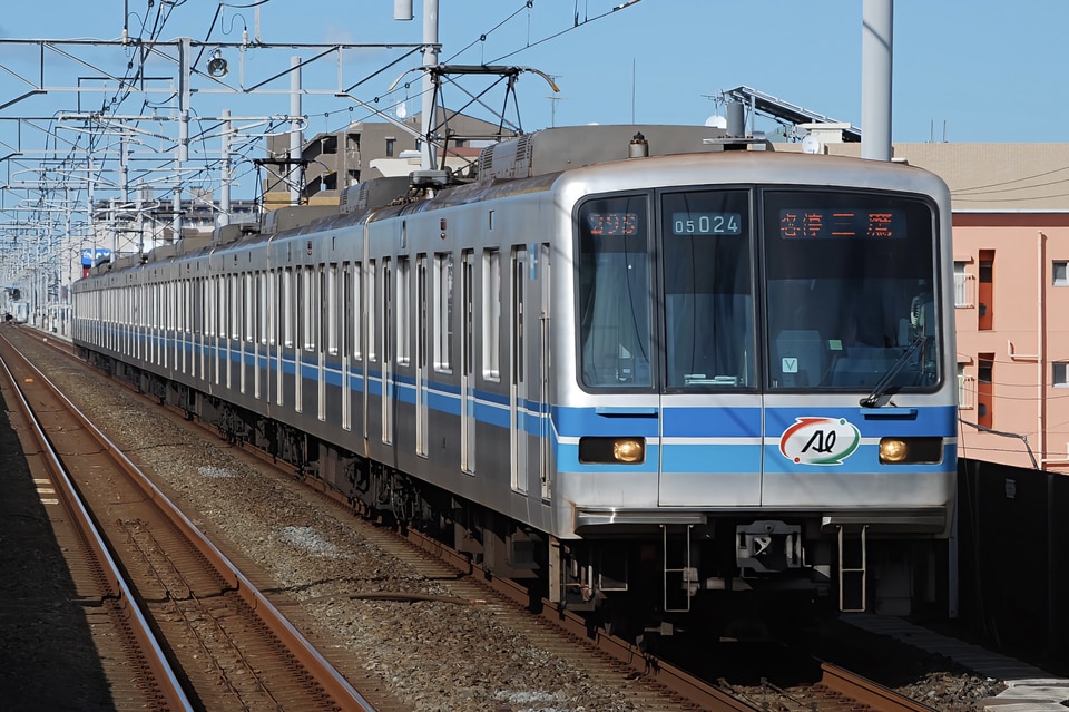 メトロ05系05-124F<br class="br-sp" />(05-124編成)の写真