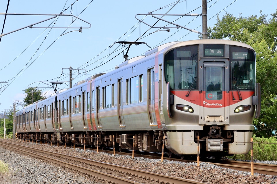JR西227系S12編成<br class="br-sp" />(ヒロS12編成)の写真
