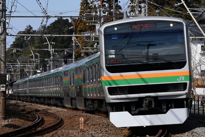 小山車両センターE231系ヤマU526編成を北鎌倉～鎌倉駅で撮影した写真