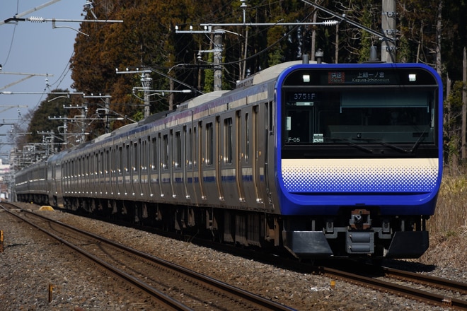 鎌倉車両センター本所E235系クラF-05編成を鎌取～誉田間で撮影した写真