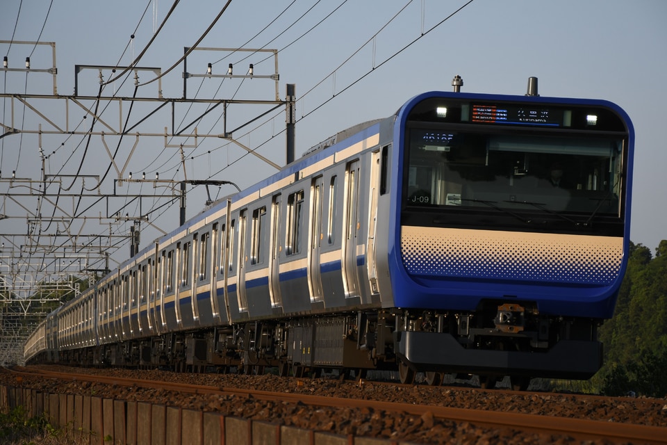 JR東E235系クラJ-09編成<br class="br-sp" />(J-09編成)(クラJ-09)の写真