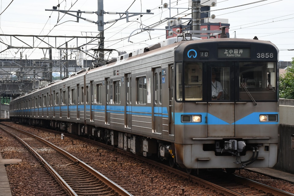 名市交3050形3158H<br class="br-sp" />(3158F)の写真