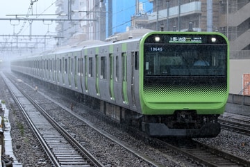 JR東日本  e235系 