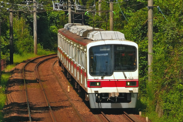 神戸電鉄 鈴蘭台車庫 2000系 2010F