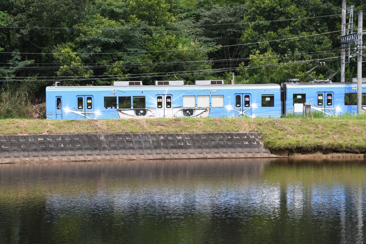 伊賀鉄道 上野市車庫 200系 SE51