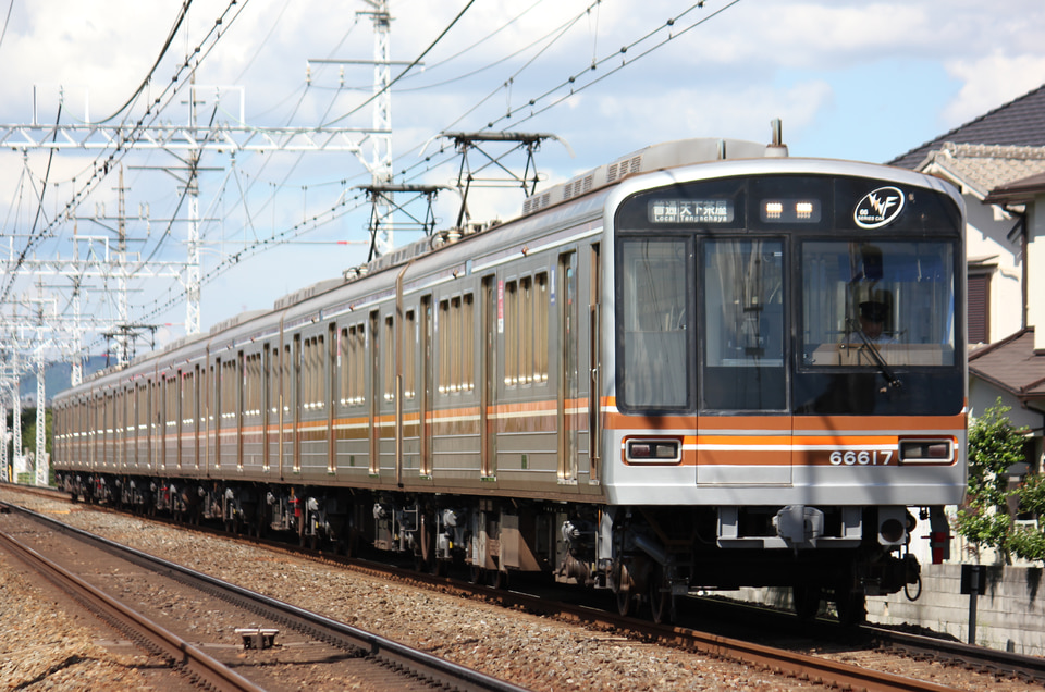 大阪メトロ66系66617F<br class="br-sp" />(66617編成)の写真