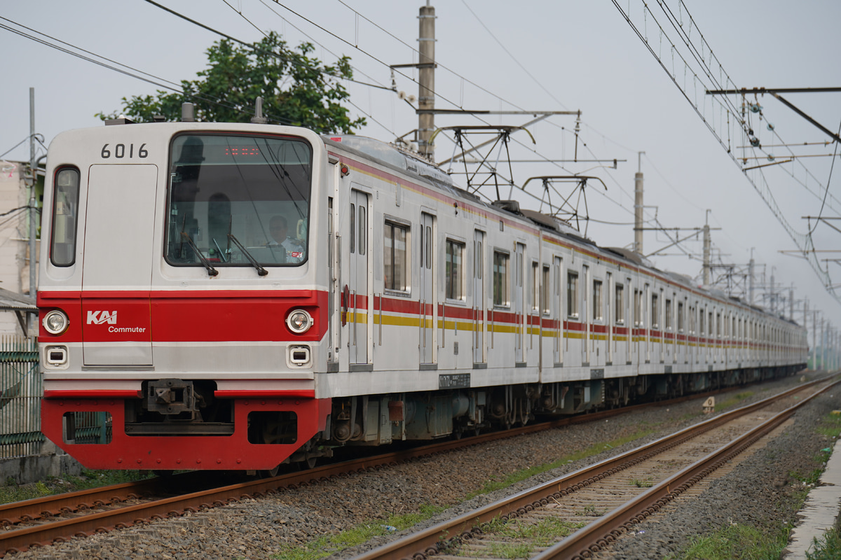 KAI Commuter  6000系 6116F