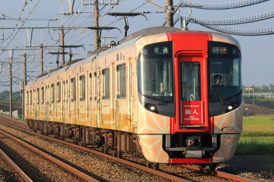 西鉄3000形3010F<br class="br-sp" />(3010編成)の写真