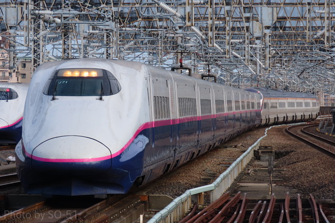 新幹線総合車両センターE2系J71編成を大宮駅で撮影した写真