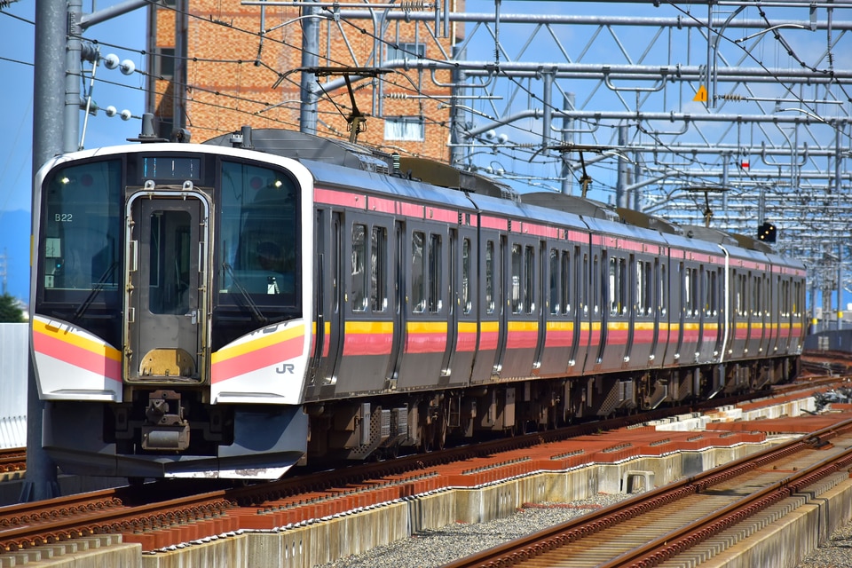 JR東E129系ニイB22編成<br class="br-sp" />(ニイB22)の写真