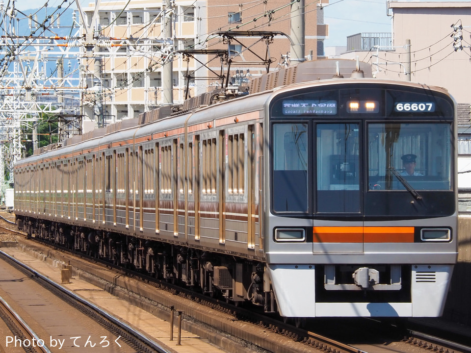 大阪メトロ66系66607F<br class="br-sp" />(66607編成)の写真