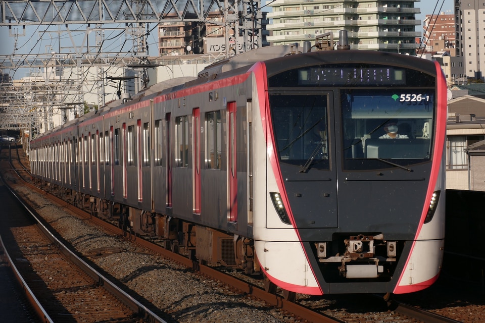 都営5500形5526編成<br class="br-sp" />(5526F)の写真