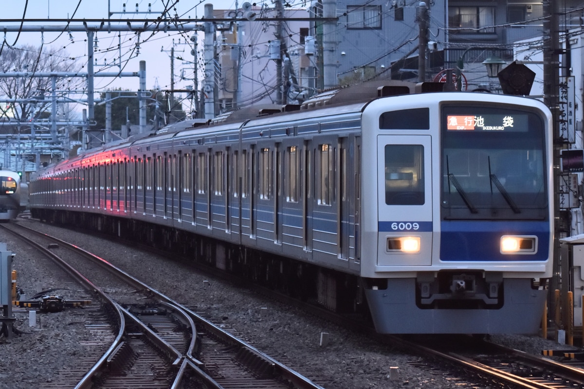 西武鉄道 小手指車両基地 6000系 6109F