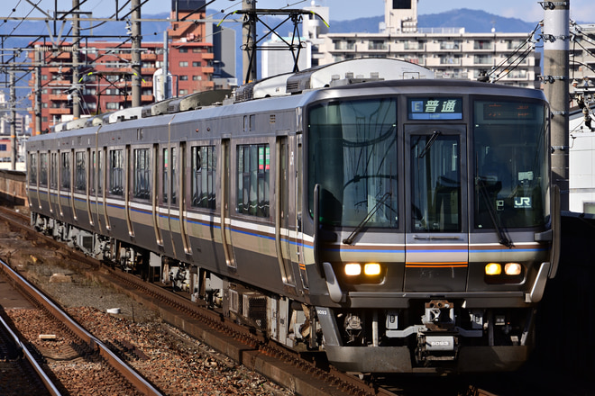 吹田総合車両所京都支所223系R01編成を梅小路京都西駅で撮影した写真