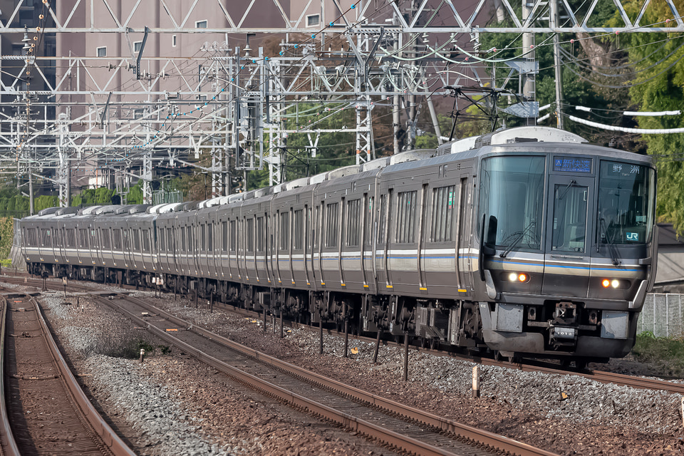 JR西223系W8編成<br class="br-sp" />(ホシW8編成)の写真