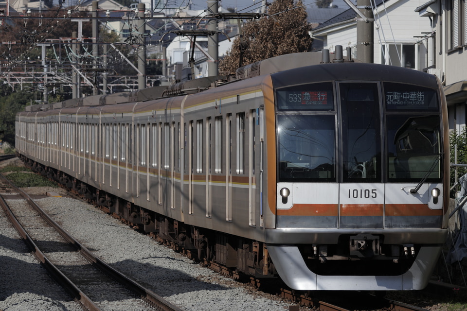 メトロ10000系10105F<br class="br-sp" />(10105編成)の写真