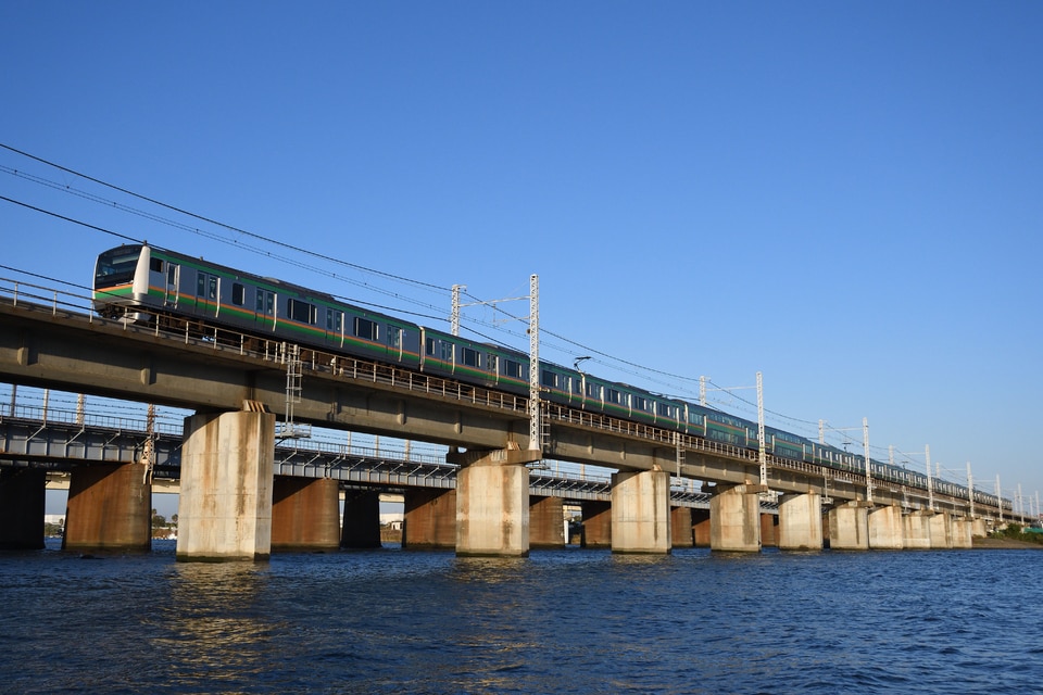 JR東E233系コツE-06編成<br class="br-sp" />(コツE06編成)(コツE-06)(コツE06)の写真