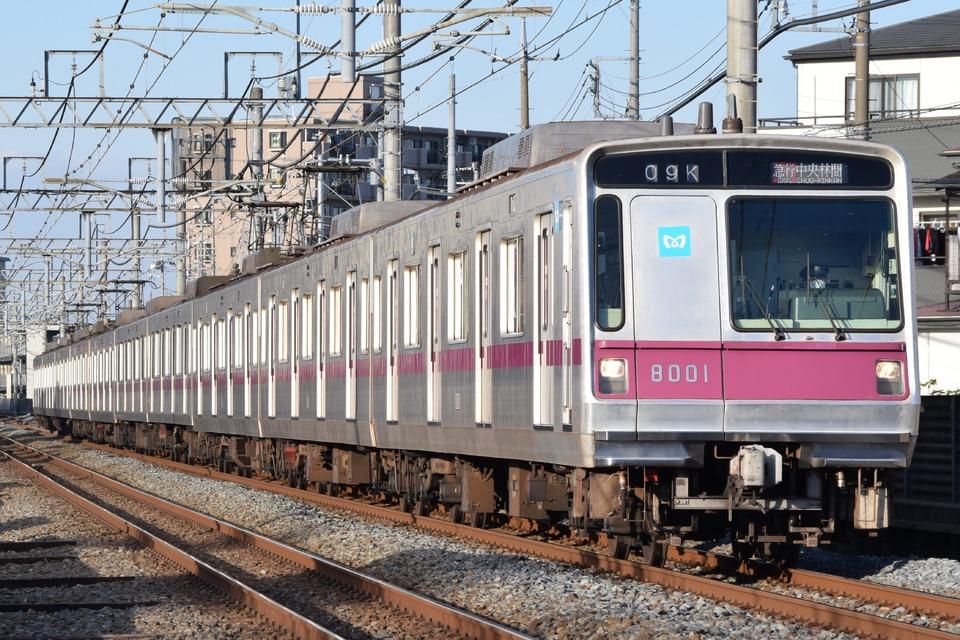 メトロ8000系8101F<br class="br-sp" />(8101編成)の写真