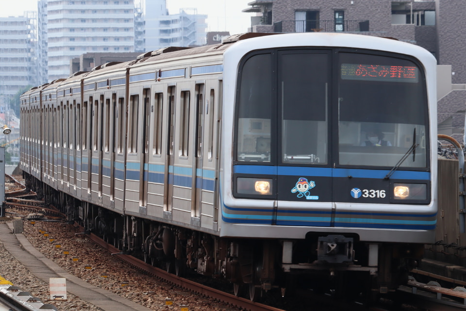 横市交3000A形3311F<br class="br-sp" />(3311編成)の写真