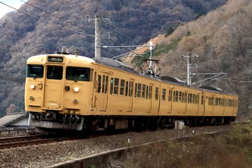JR西日本 下関総合車両所岡山電車支所 115系 D-05編成