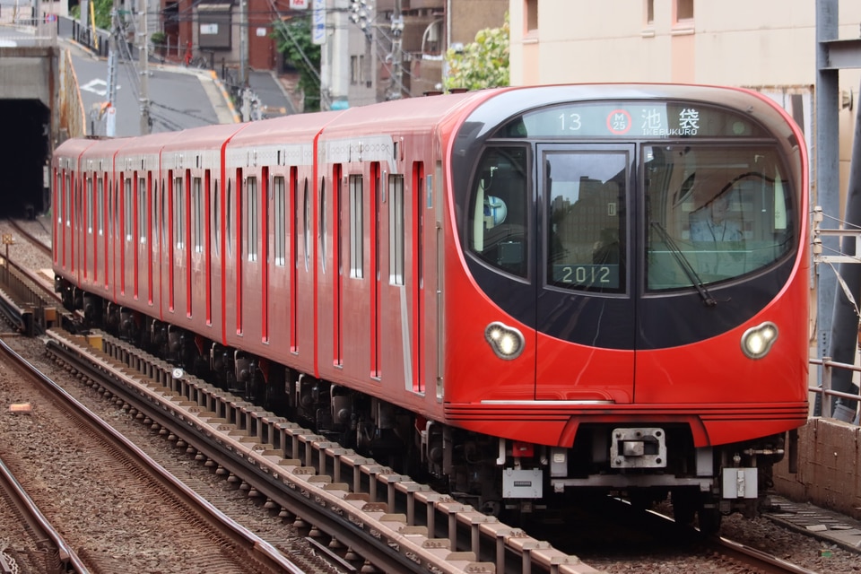 メトロ2000系2112F<br class="br-sp" />(2112編成)の写真