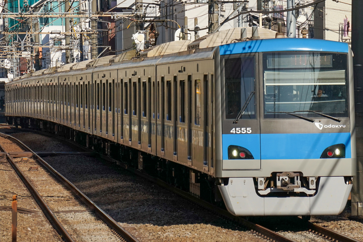 小田急電鉄  4000形 4555F