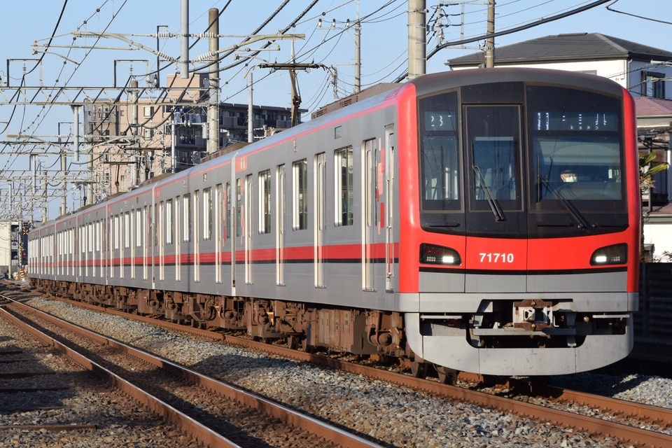 東武70000系71710F<br class="br-sp" />(71710編成)の写真