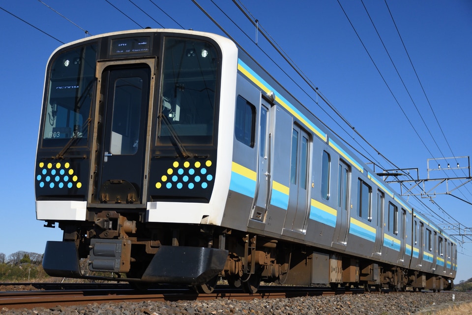 JR東E131系マリR03編成<br class="br-sp" />(R03編成)(マリR03)の写真